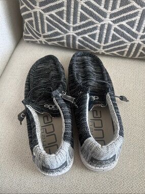 HEY DUDE ~ Mens Hey Dude Black and Gray Knit Slip-Ons